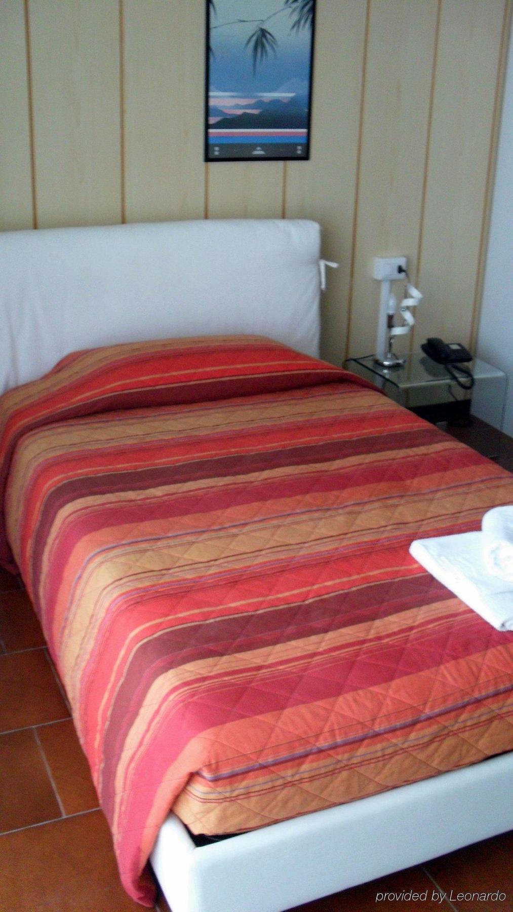 Veruno Albergo Residence Isotta מראה חיצוני תמונה