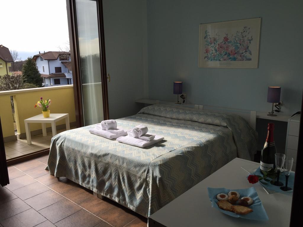 Veruno Albergo Residence Isotta מראה חיצוני תמונה