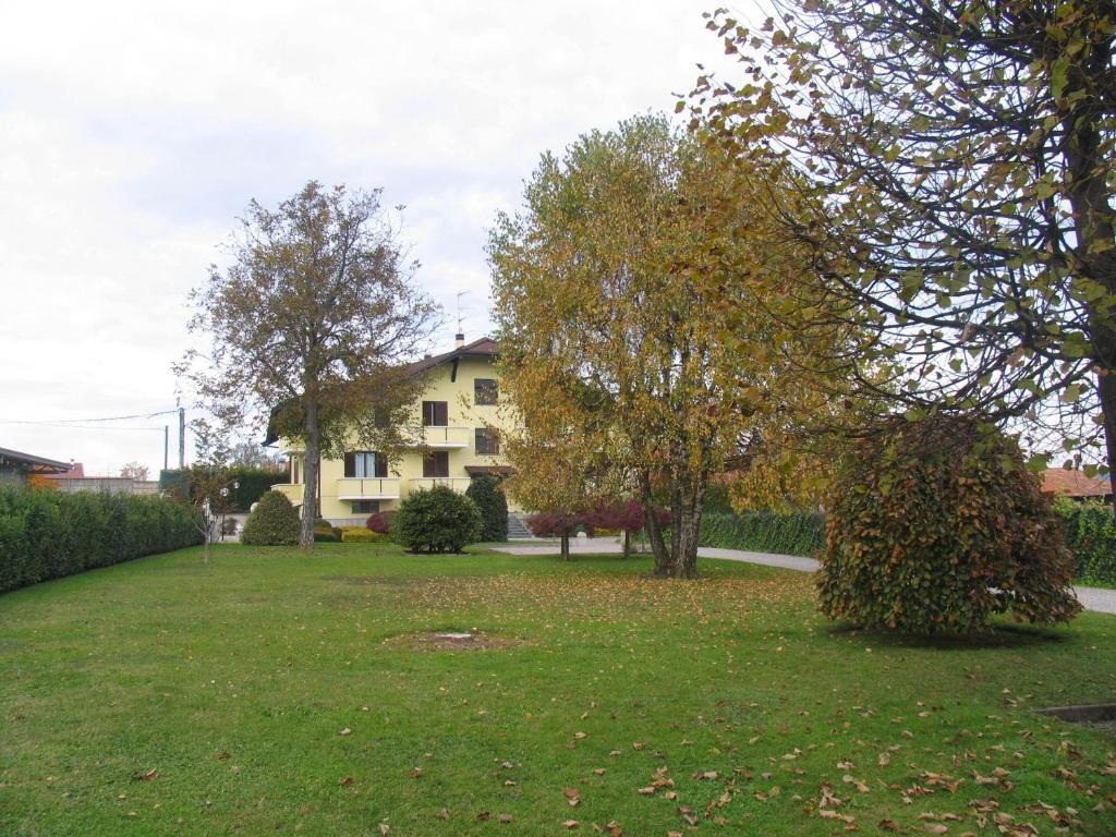 Veruno Albergo Residence Isotta מראה חיצוני תמונה