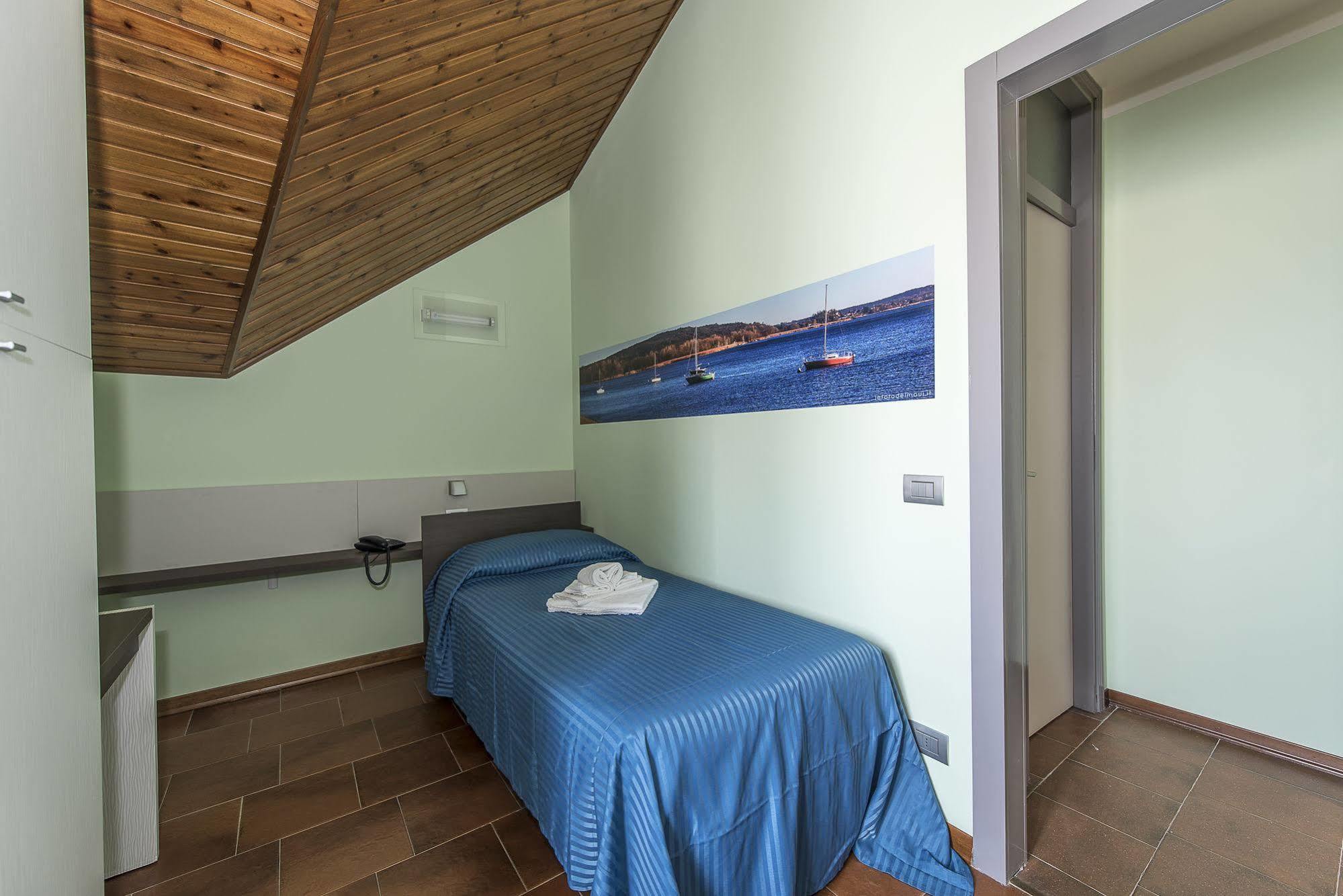 Veruno Albergo Residence Isotta מראה חיצוני תמונה