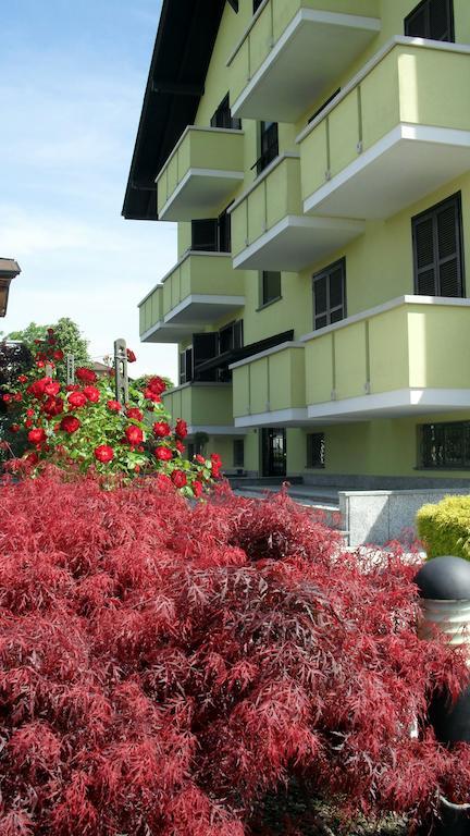 Veruno Albergo Residence Isotta מראה חיצוני תמונה