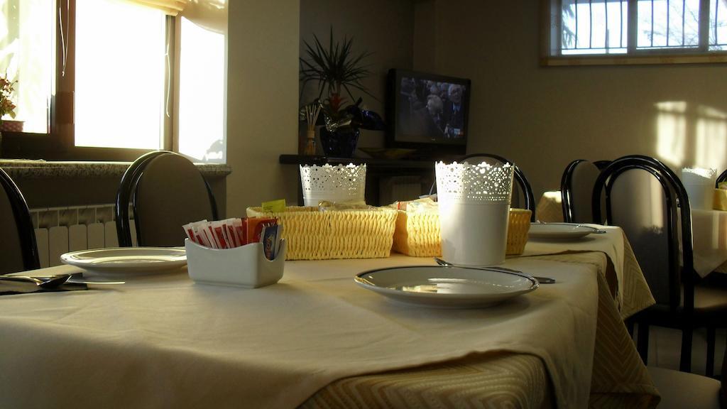 Veruno Albergo Residence Isotta מראה חיצוני תמונה